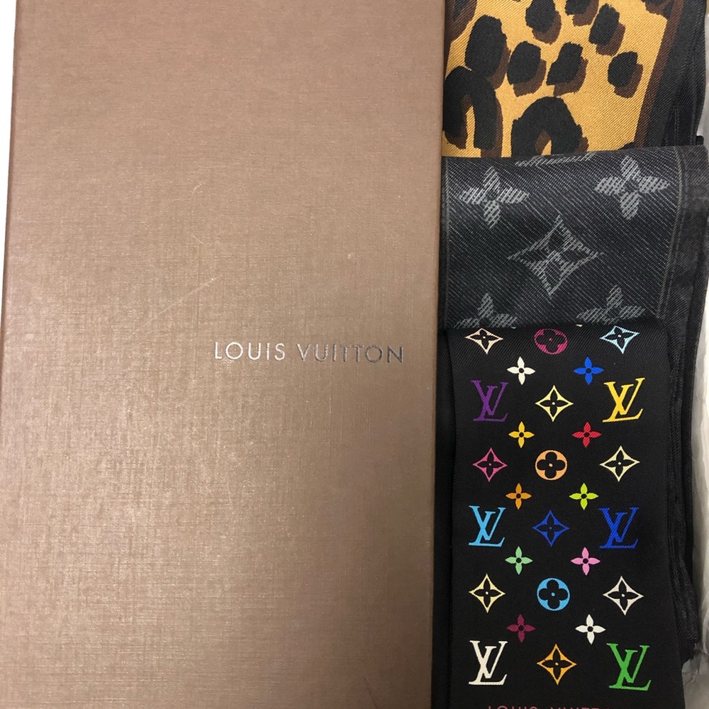 LV Silk Bandeau set of 3 with box